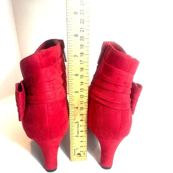 East 5th Red Ankle Booties with Heel, Side Zipper Closure, and Red Bow Size 11M - Picture 11 of 14